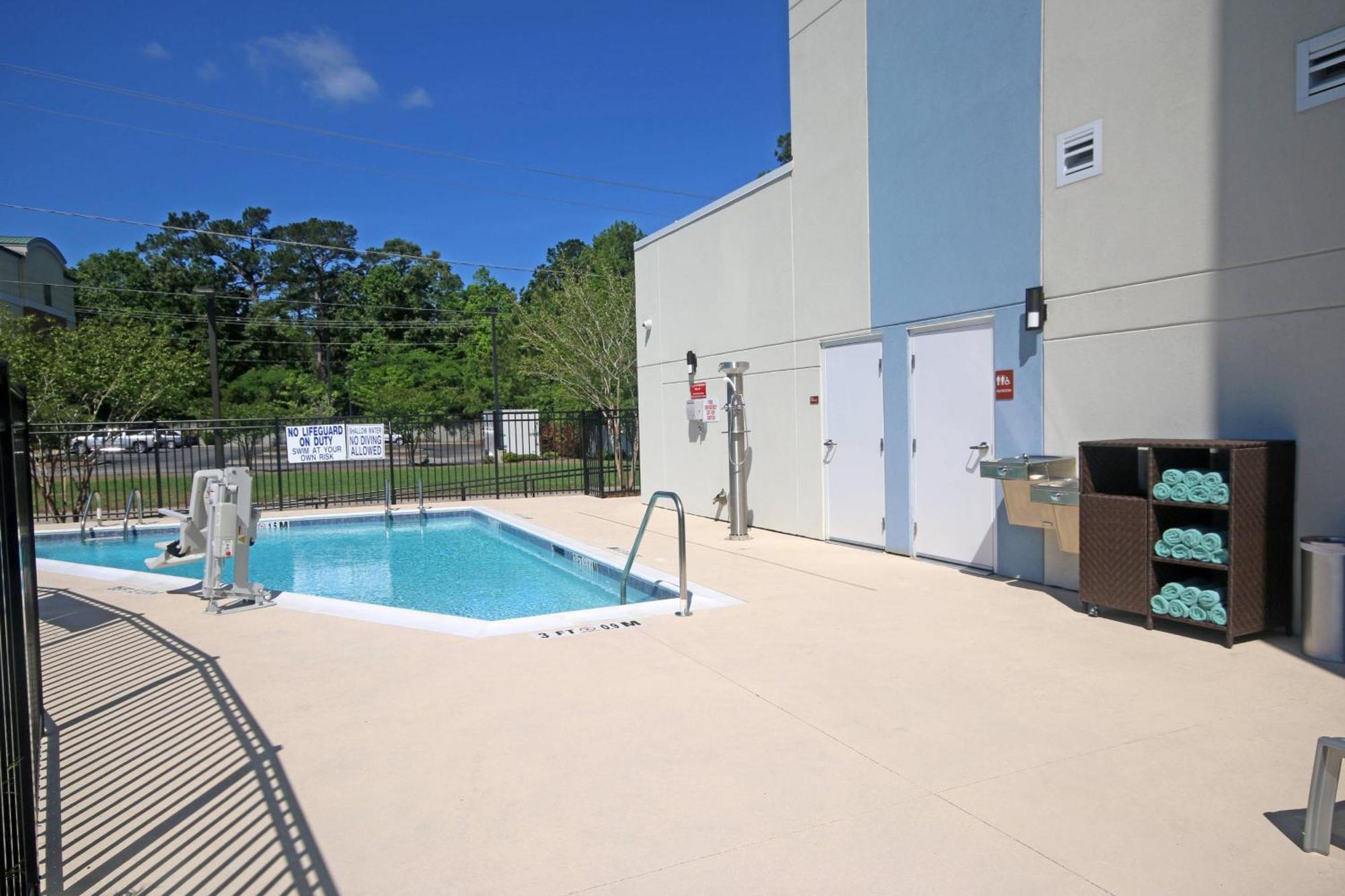 Towneplace Suites By Marriott Charleston-North Charleston Exterior photo